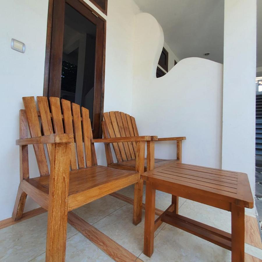 Putra Boyan Cottages Quần đảo Gili Ngoại thất bức ảnh